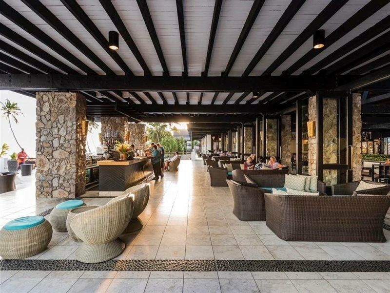 The Warwick Fiji Ξενοδοχείο Korolevu  Εξωτερικό φωτογραφία The lobby of the hotel