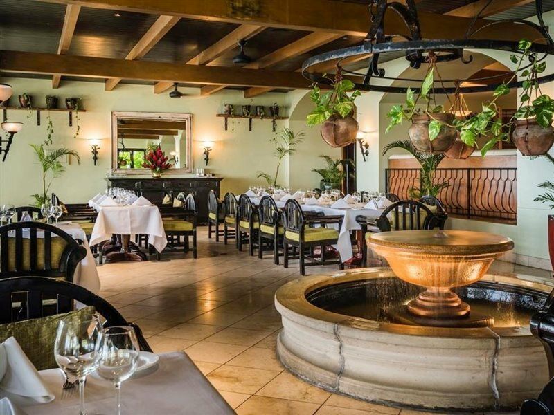 The Warwick Fiji Ξενοδοχείο Korolevu  Εξωτερικό φωτογραφία Restaurant