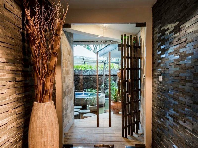 The Warwick Fiji Ξενοδοχείο Korolevu  Εξωτερικό φωτογραφία Entrance to the spa